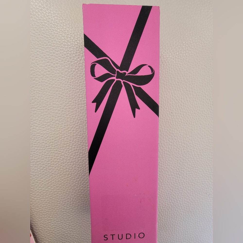 Studio Pink and Gold Beaded Keychain - Picture 2 of 3